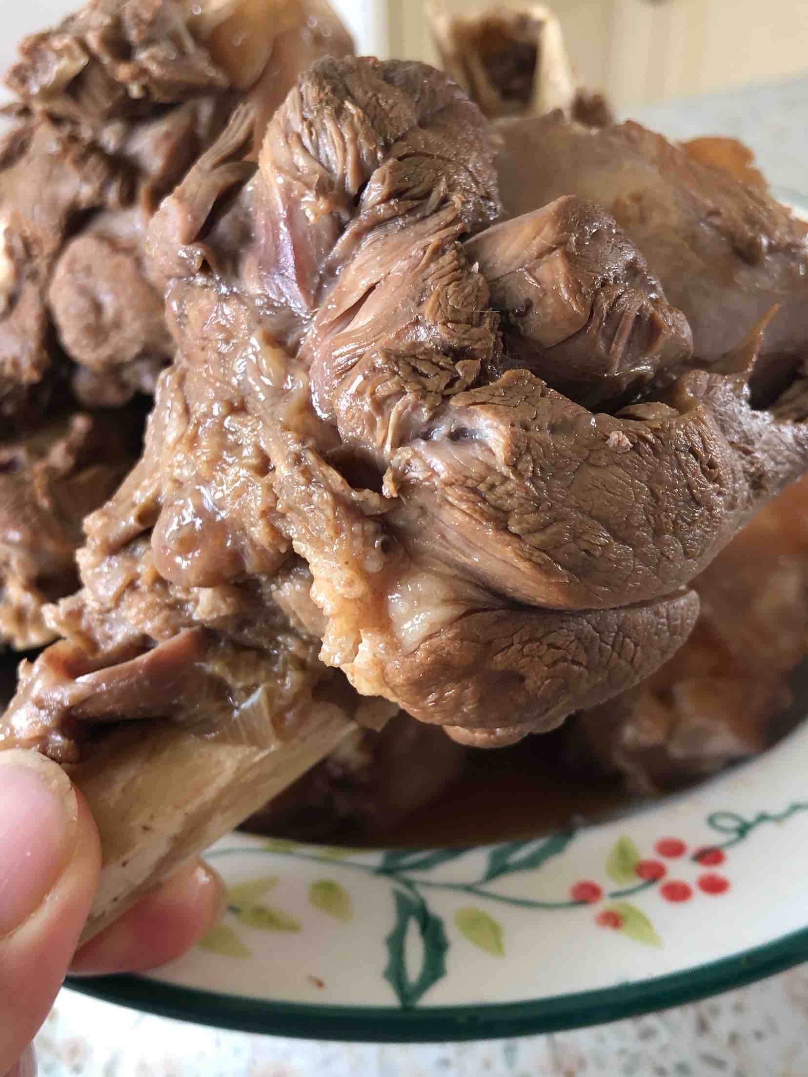 鹵味羊棒骨的做法-家常味煮菜譜-易網(wǎng)健康養(yǎng)生網(wǎng) 鹵味羊棒骨的做法-家常味煮菜譜