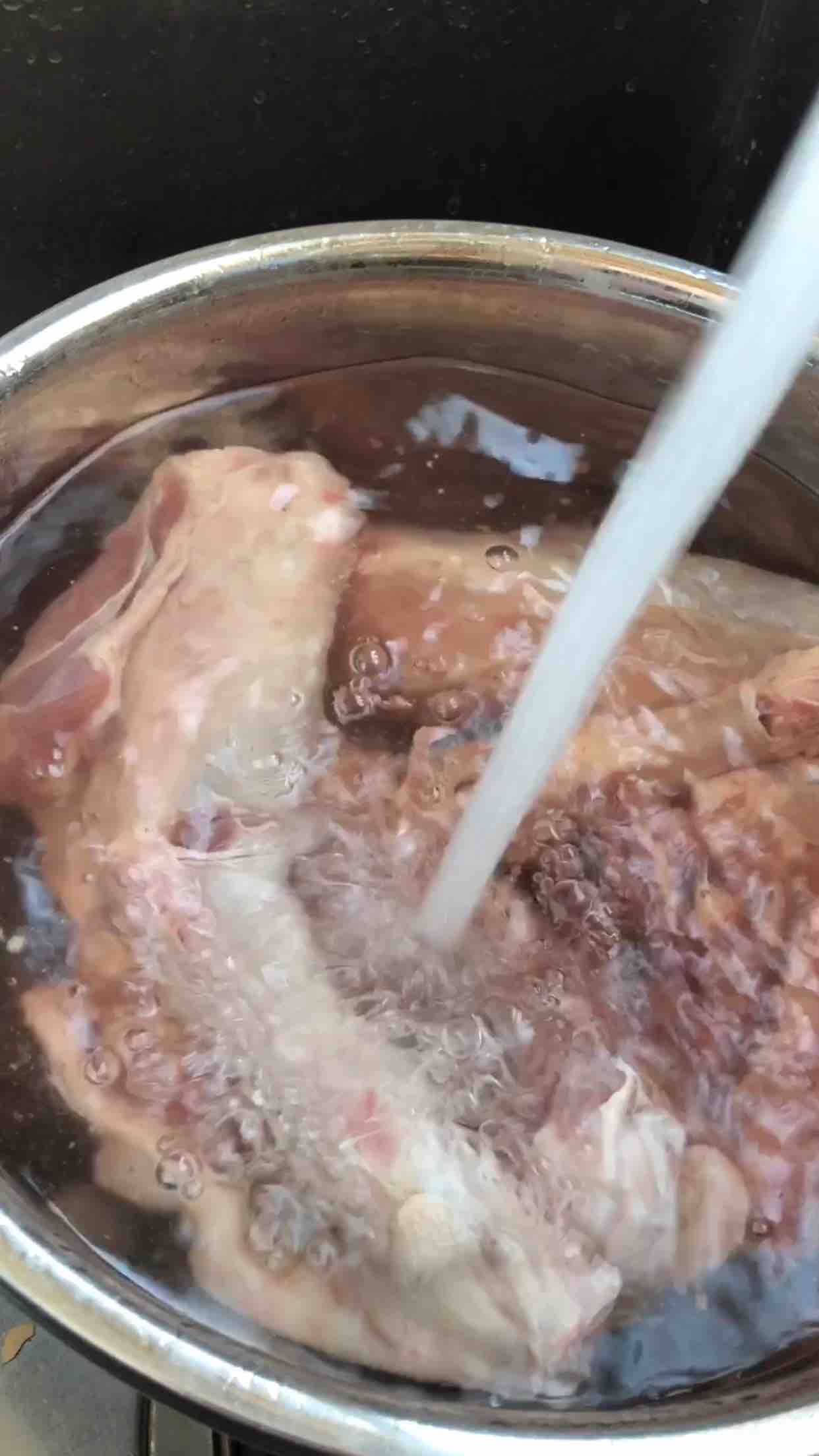 鹵味羊棒骨的做法-家常味煮菜譜-易網(wǎng)<a href=http://www.jjkd2019.cn/ target=_blank class=infotextkey>健康養(yǎng)生</a>網(wǎng) 鹵味羊棒骨的做法-家常味煮菜譜