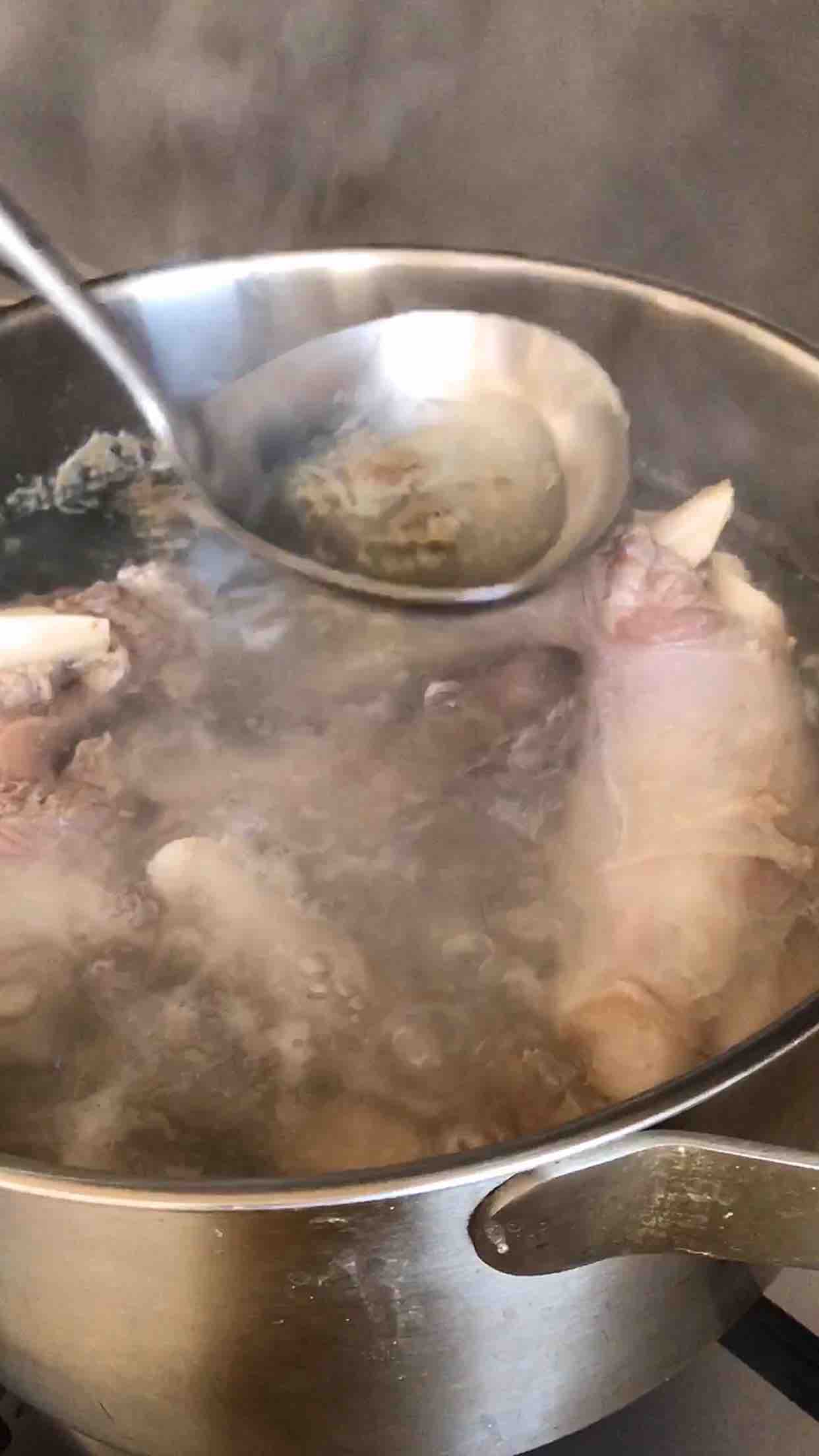 鹵味羊棒骨的做法-家常味煮菜譜-易網(wǎng)健康養(yǎng)生網(wǎng) 鹵味羊棒骨的做法-家常味煮菜譜