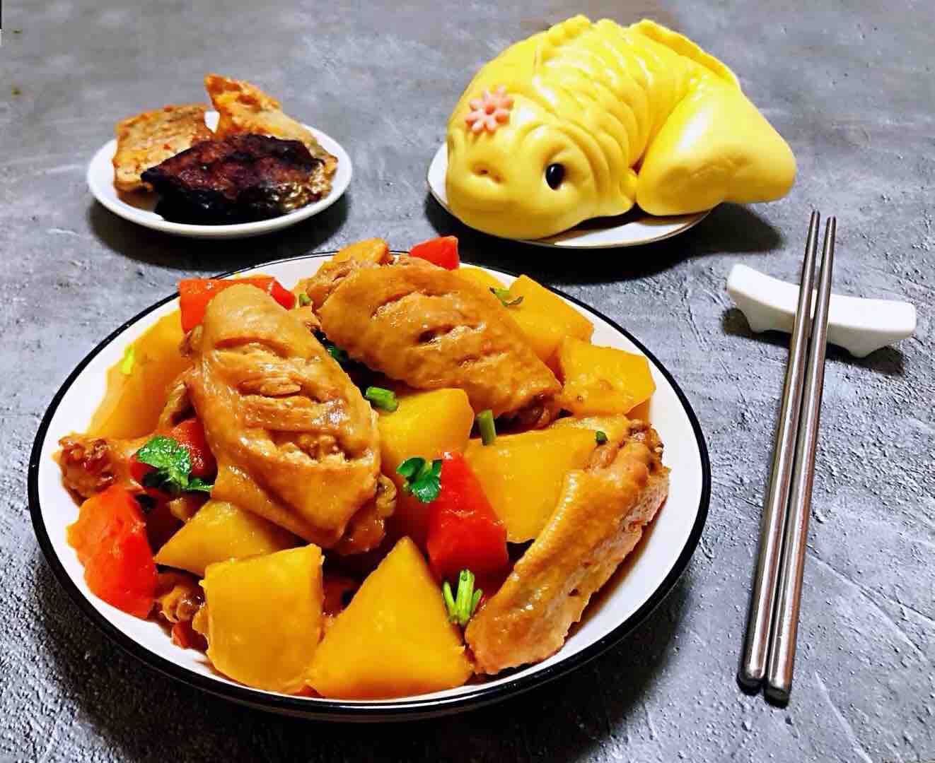 土豆胡蘿卜燉雞翅的做法-咸鮮味燉菜譜-易網健康養生網 土豆胡蘿卜燉雞翅的做法-咸鮮味燉菜譜
