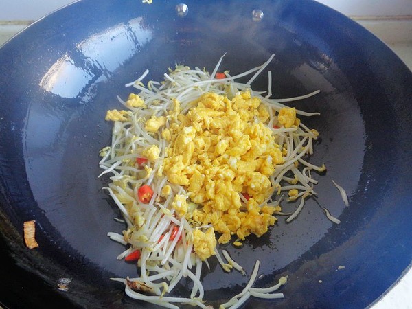 家常炒合菜的做法-家常味炒菜譜-易網健康養生網 家常炒合菜的做法-家常味炒菜譜