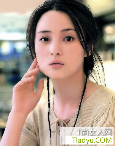 冬日女性肌膚護理 美人霜滋潤每寸肌膚哦-易網健康<a href=http://www.jjkd2019.cn/jkys/ target=_blank class=infotextkey>養生</a>網 冬日女性肌膚護理 美人霜滋潤每寸肌膚哦