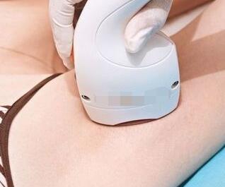 激光脫毛有用嗎?激光脫毛是永久性的嗎?-易網(wǎng)健康<a href=http://www.jjkd2019.cn/jkys/ target=_blank class=infotextkey>養(yǎng)生</a>網(wǎng) 激光脫毛有用嗎?激光脫毛是永久性的嗎?