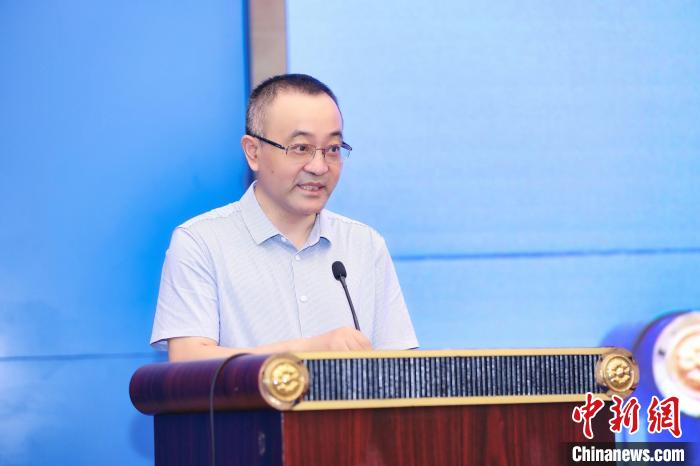 健康傳播學者:健康傳播應與國家戰(zhàn)略需求結合在一起 健康傳播學者:健康傳播應與國家戰(zhàn)略需求結合在一起