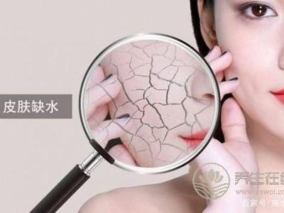 秋季皮膚為什么會(huì)過敏?秋季皮膚過敏有什么癥狀?