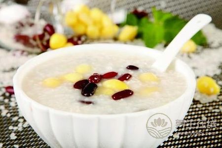 中老年人霜降養(yǎng)生吃什么?中老年人霜降養(yǎng)生食譜有哪些?