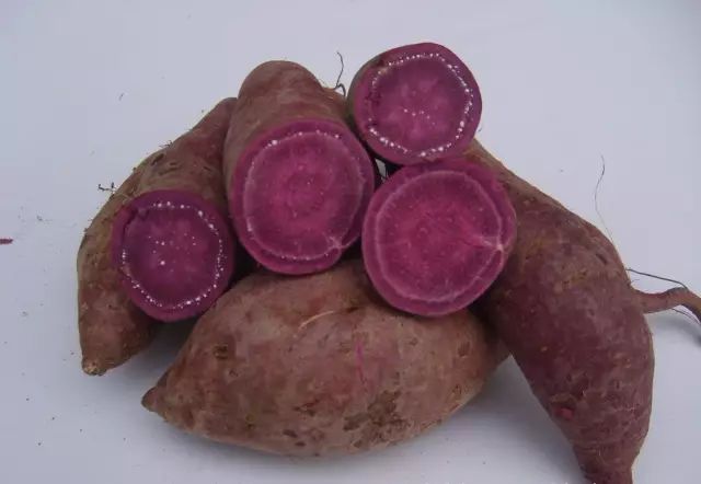 眼睛干澀、疲勞，記得多吃這些食物！