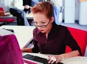 眼睛干澀、充血，原是電腦輻射惹的禍